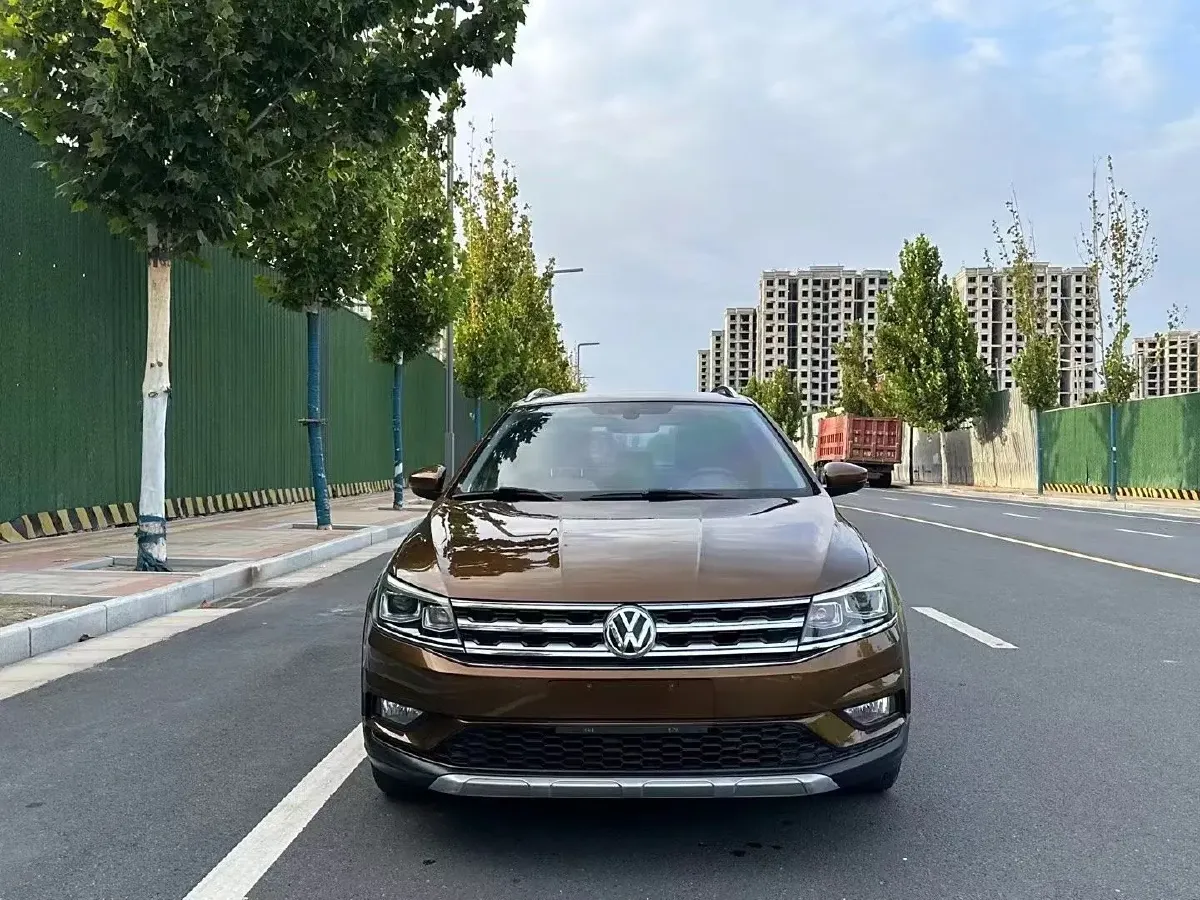 2016 Volkswagen Cross Lavida 1.4T 131HP L4 7DCT,autocango,china used car exporter,china ev exporter,chinese used car exporter,chinese used ev exporter