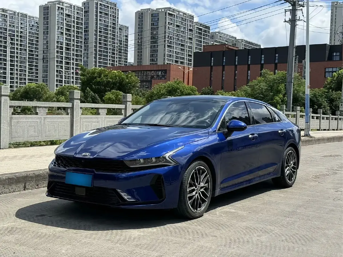 2021 Kia K5 2.0T 240HP L4 8AT