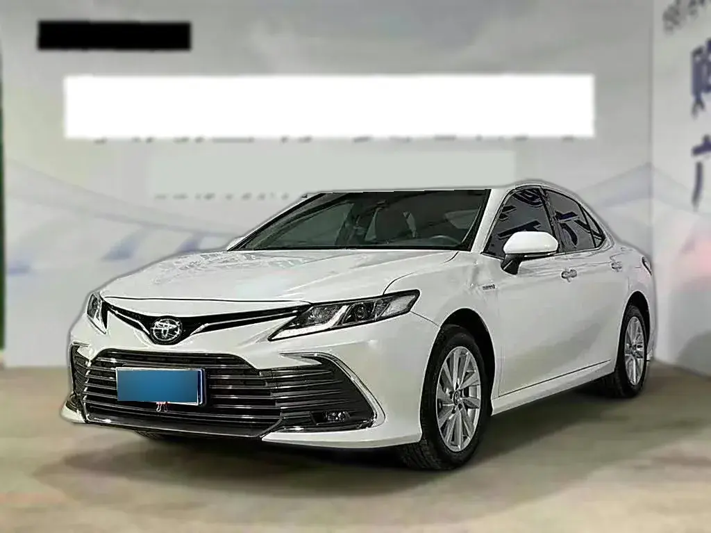 2021 Toyota Camry 2.5L 178HP L4 E-CVT Hybrid