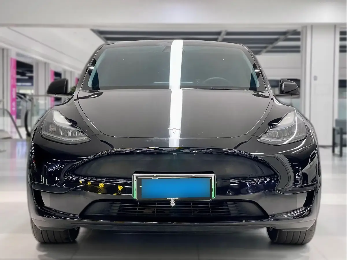 2023 Tesla Model Y BEV 60KWH