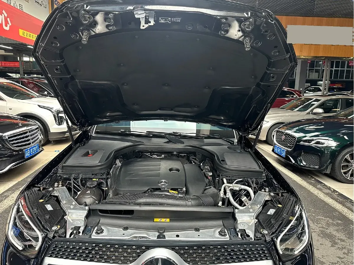 2022 Mercedes-Benz GLC Class 2.0T 258HP L4 9AT,autocango,china used car exporter,china ev exporter,chinese used car exporter,chinese used ev exporter