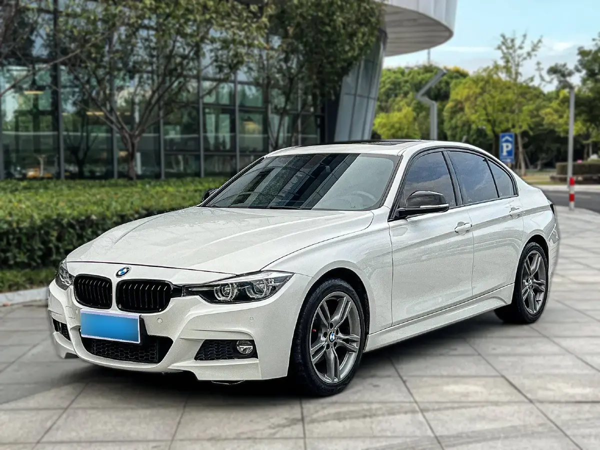 2018 BMW 3 Series 2.0T 184HP L4 8AT