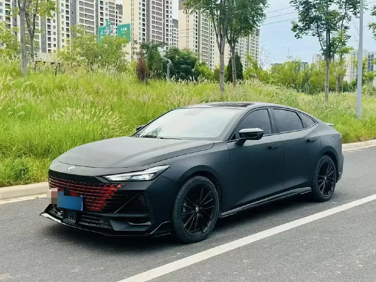 2023 ChangAn UNI-V 1.5T 188HP L4 7DCT