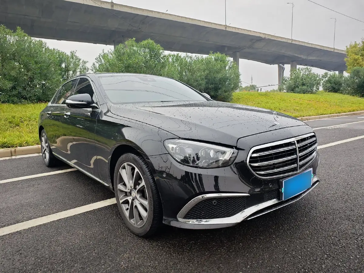 2016 Mercedes-Benz E Class 2.0T 245HP L4 9AT