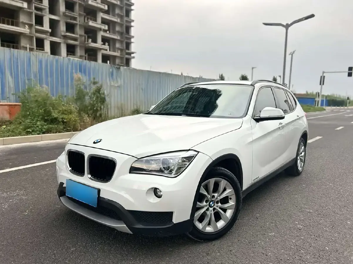 2013 BMW X1 2.0T 184HP L4 8AT