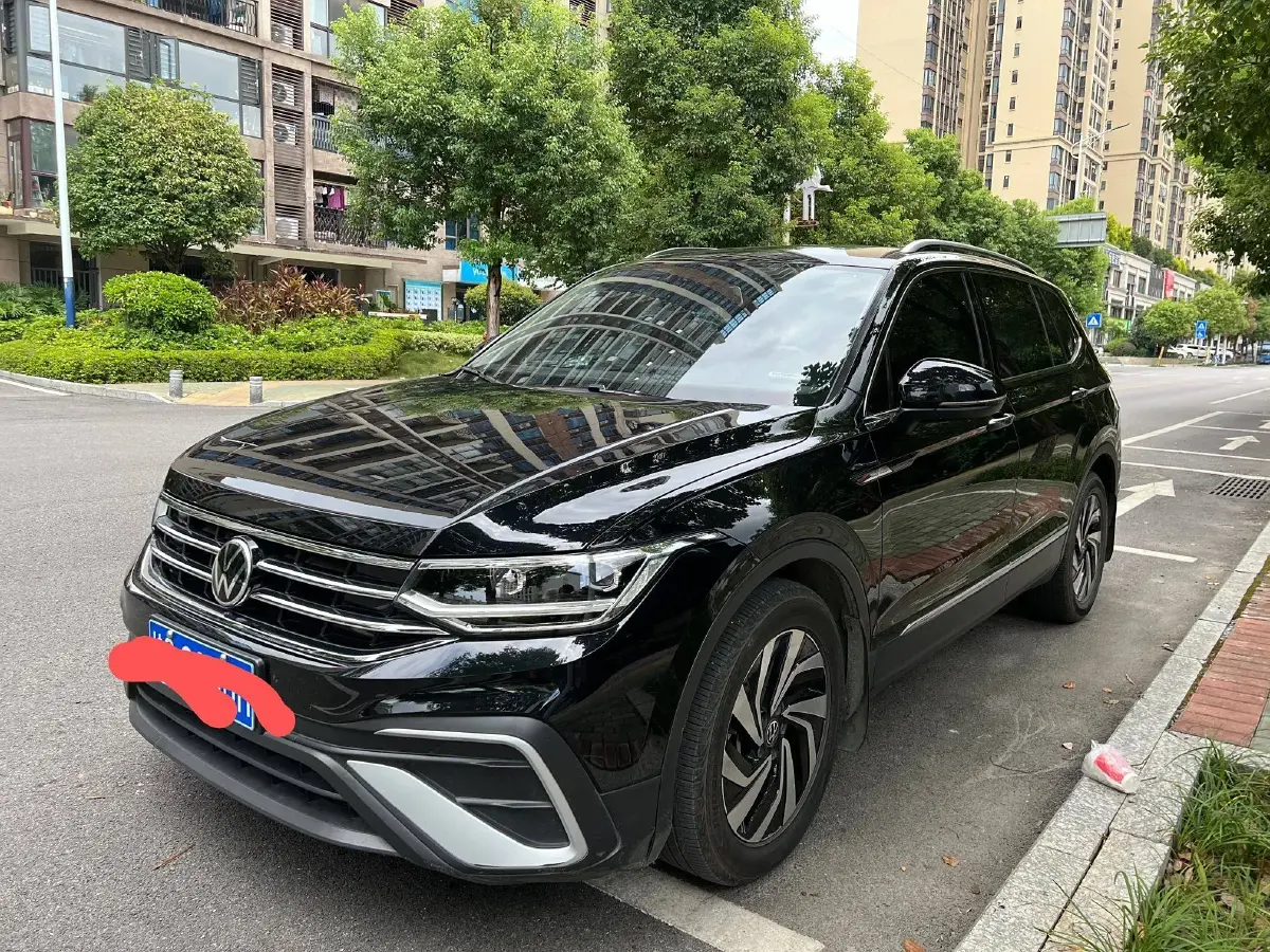 2022 Volkswagen Tiguan L 2.0T 186HP L4 7DCT