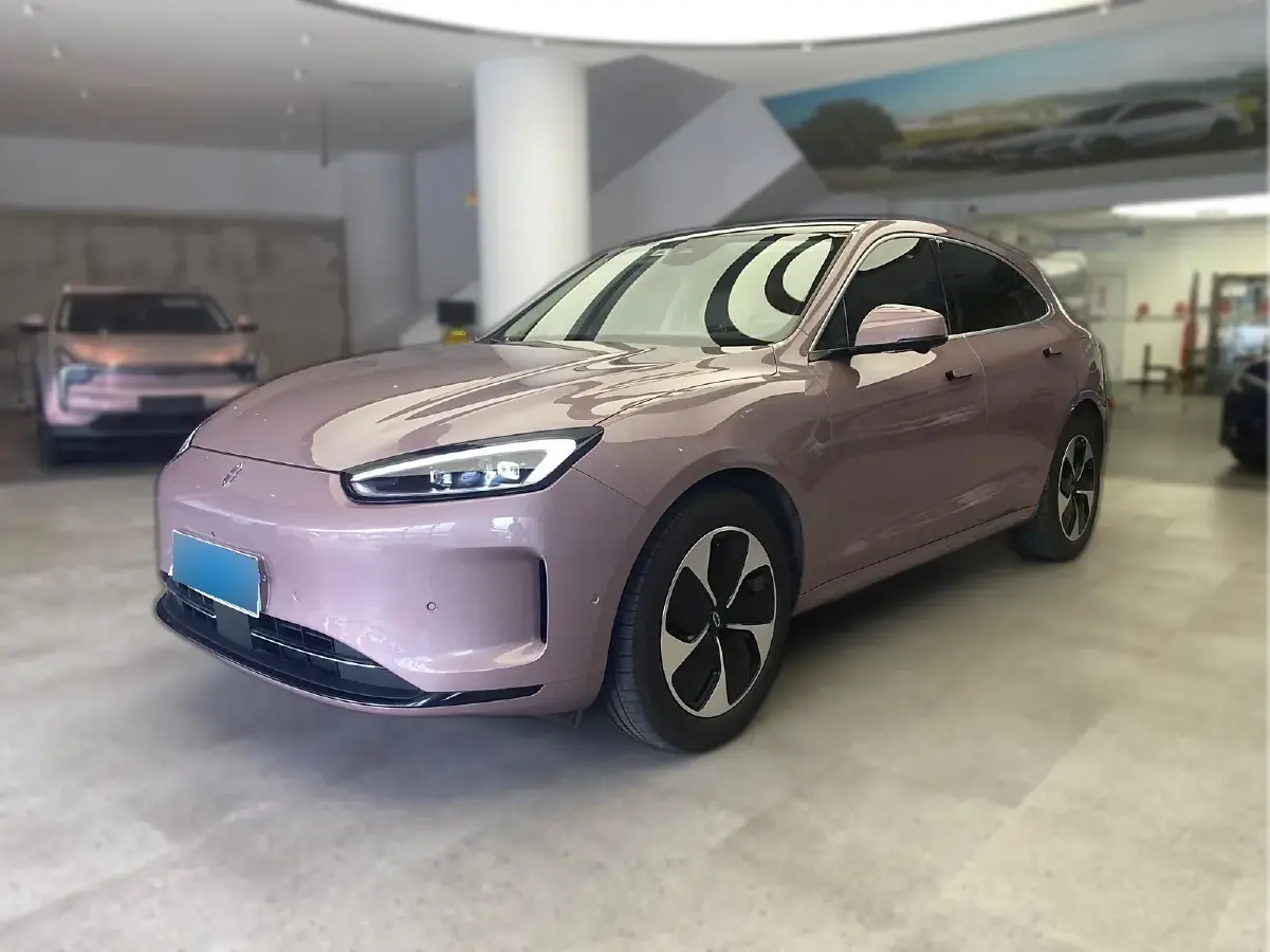 2022 HIMA M5 BEV 80KWH