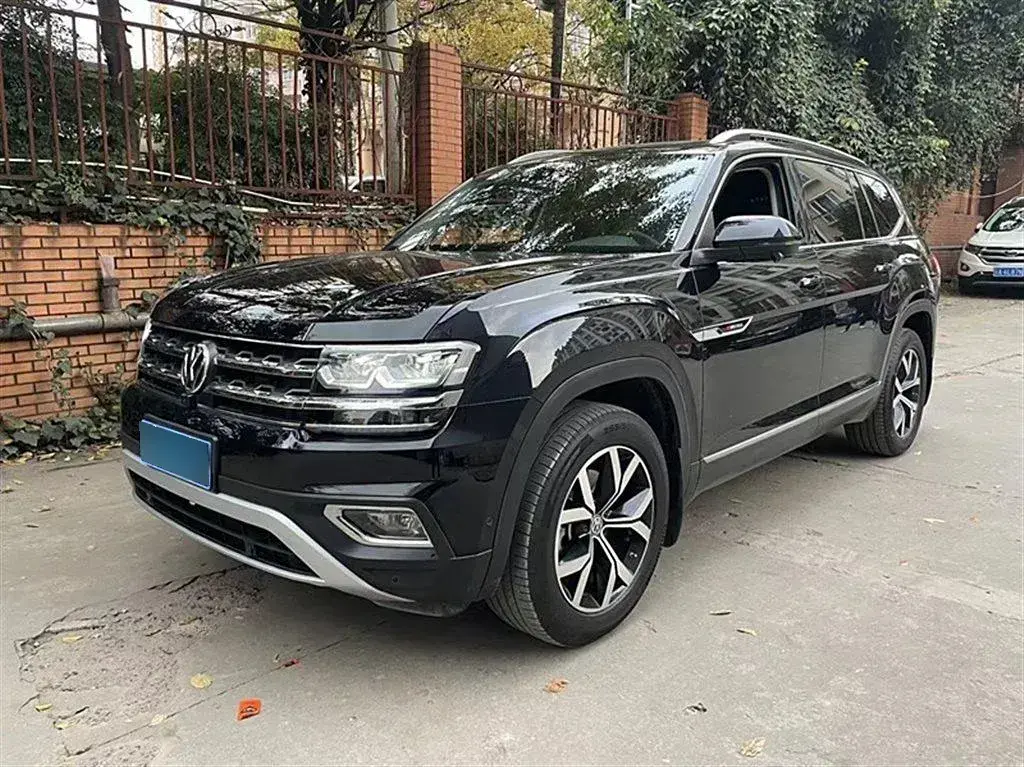 2017 Volkswagen Teramont 2.0T 220HP L4 7DCT