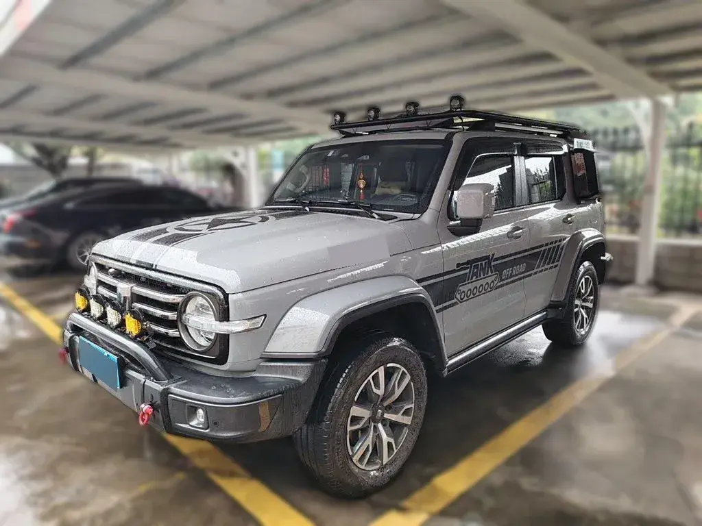 2023 Tank 300 2.0T 227HP L4 8AT