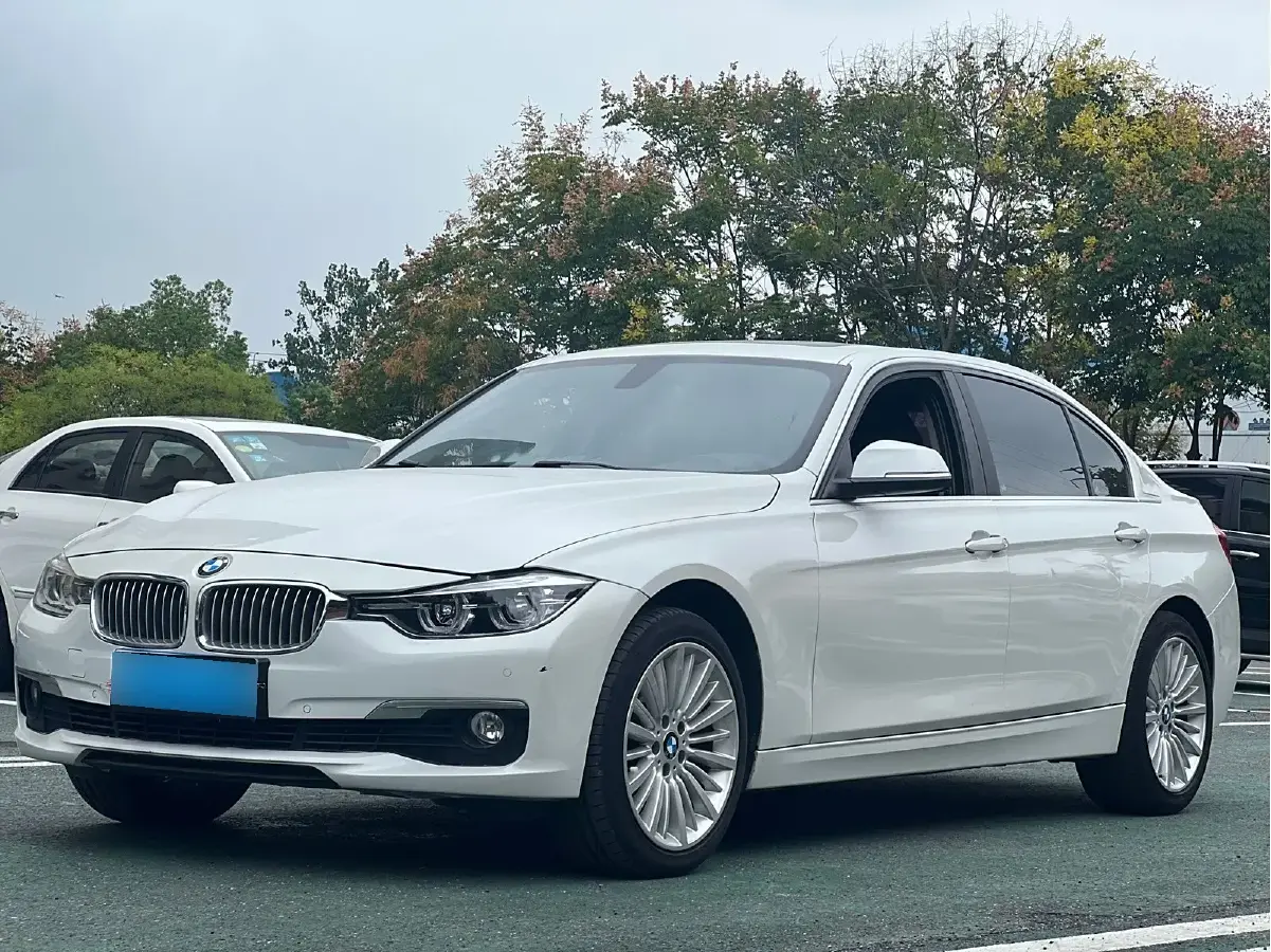 2018 BMW 3 Series 2.0T 184HP L4 8AT