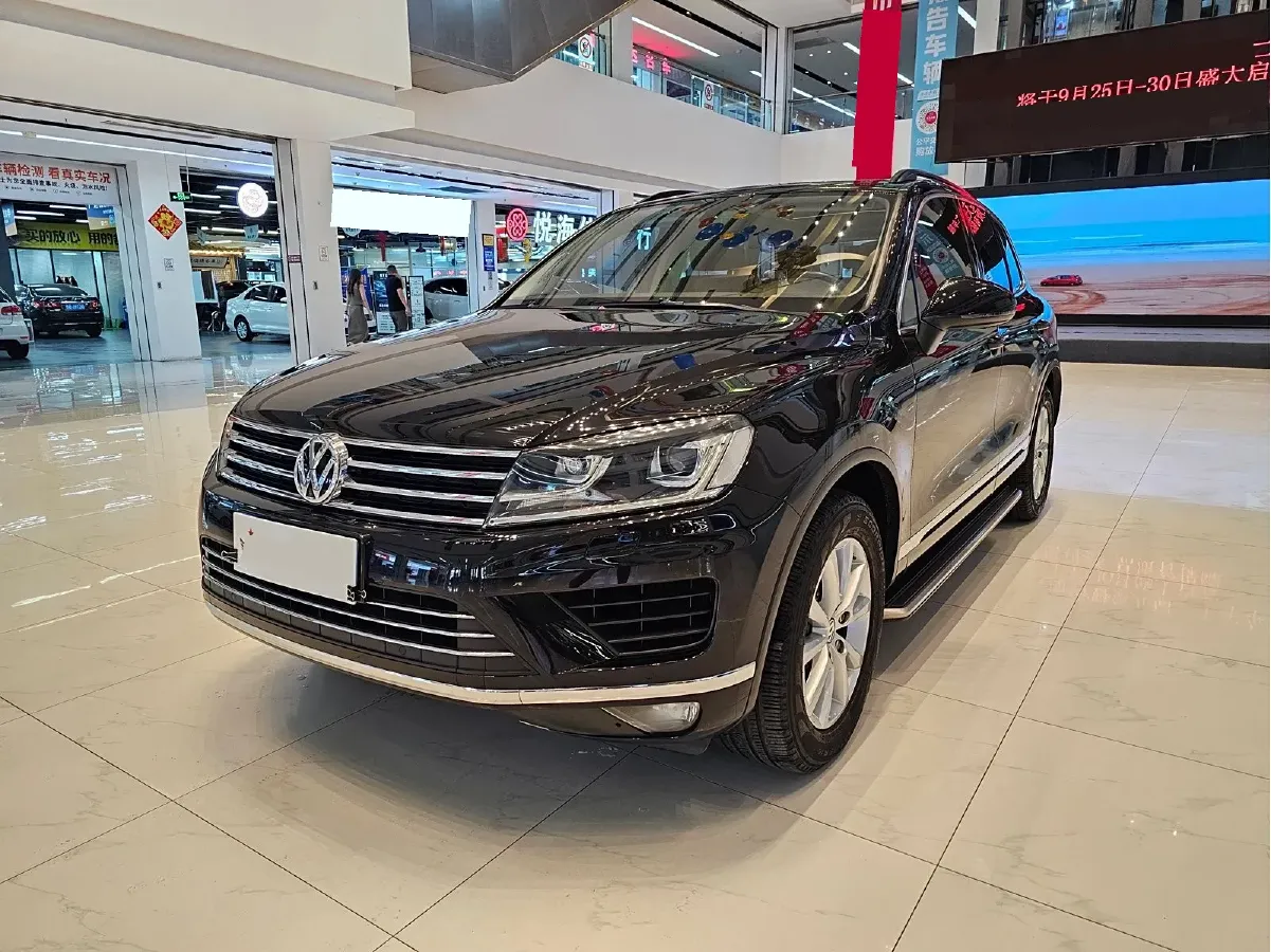 2017 Volkswagen Touareg 3.0T 320HP V6 8AT,autocango,china used car exporter,china ev exporter,chinese used car exporter,chinese used ev exporter