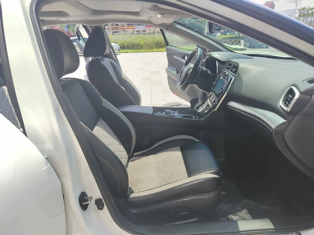 2016 Nissan Maxima 2.5L 186HP L4 CVT,autocango,china used car exporter,china ev exporter,chinese used car exporter,chinese used ev exporter