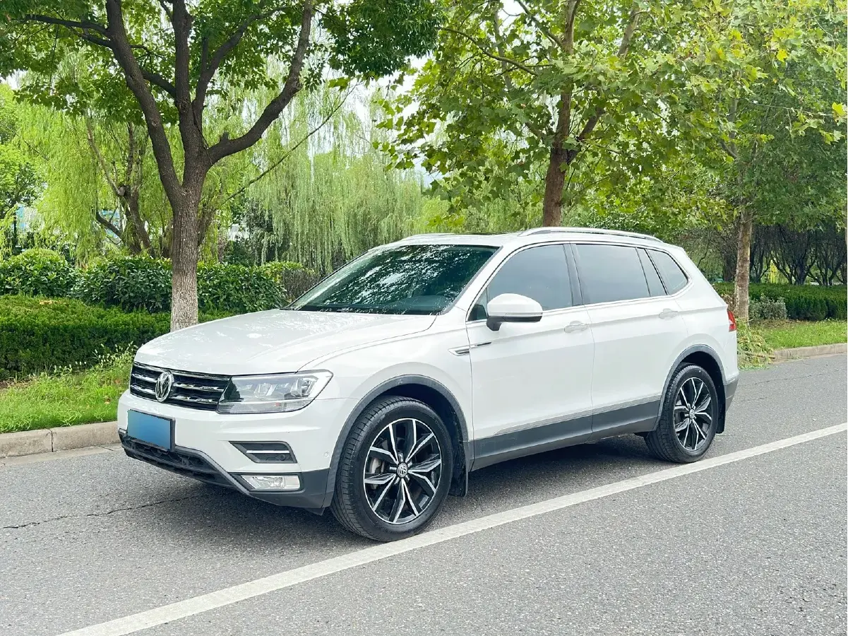 2019 Volkswagen Tiguan L 2.0T 186HP L4 7DCT