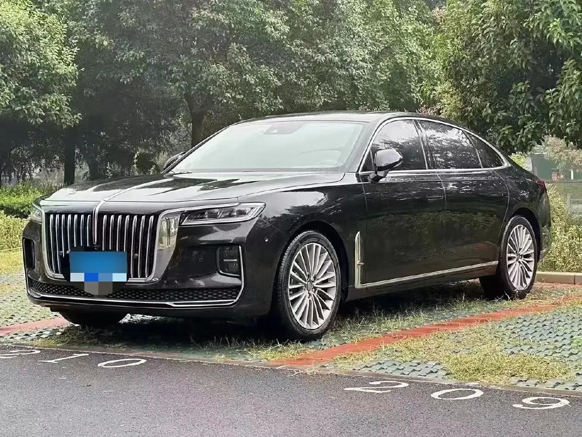2022 HongQi H9 2.0T 252HP L4 7DCT