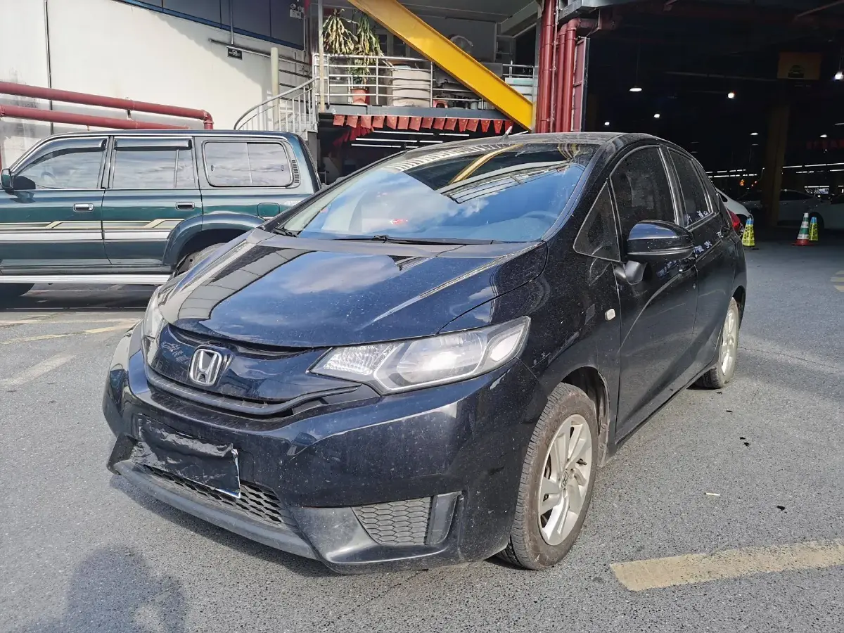 2014 Honda Fit 1.5L 131HP L4 CVT