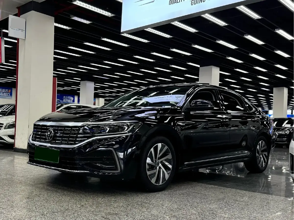 2022 Volkswagen Passat 1.4T 150HP L4 6DCT PHEV 13KWH