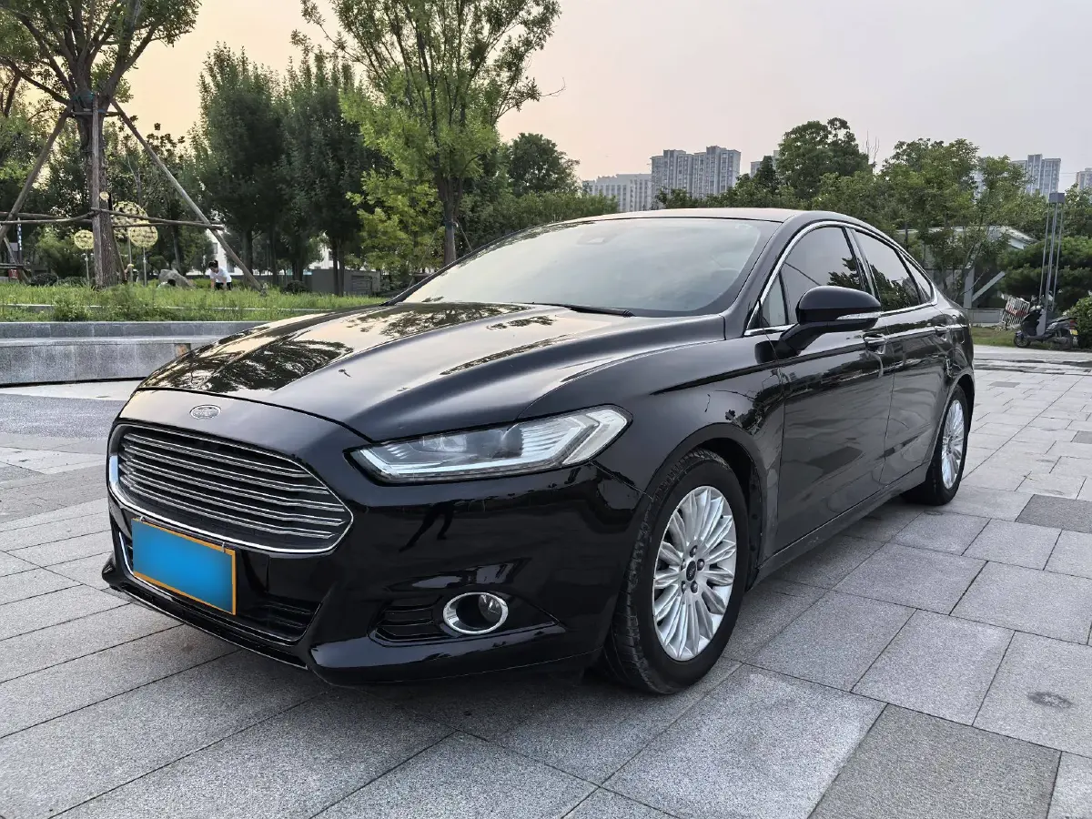 2013 Ford Mondeo 2.0T 203HP L4 6AT