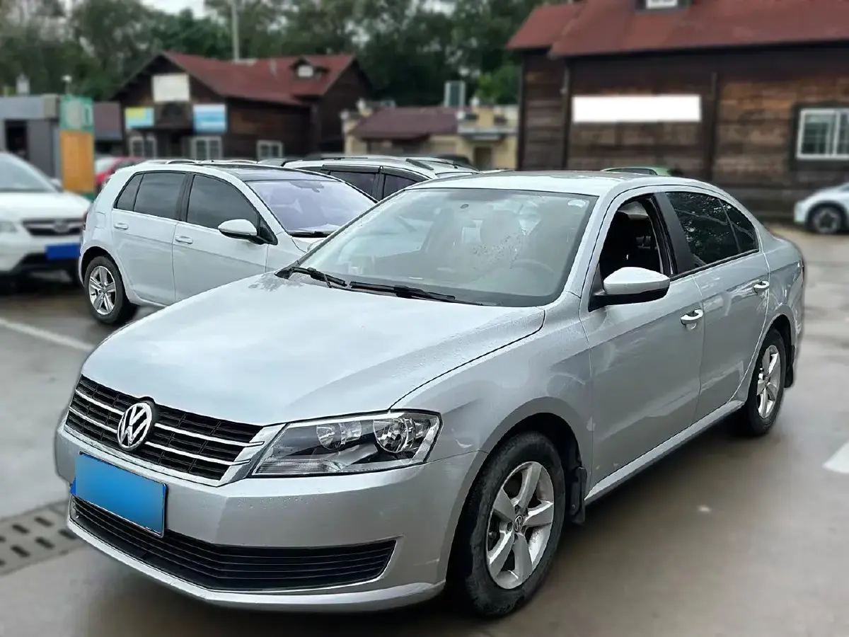 2013 Volkswagen Lavida 1.6L 110HP L4 5MT