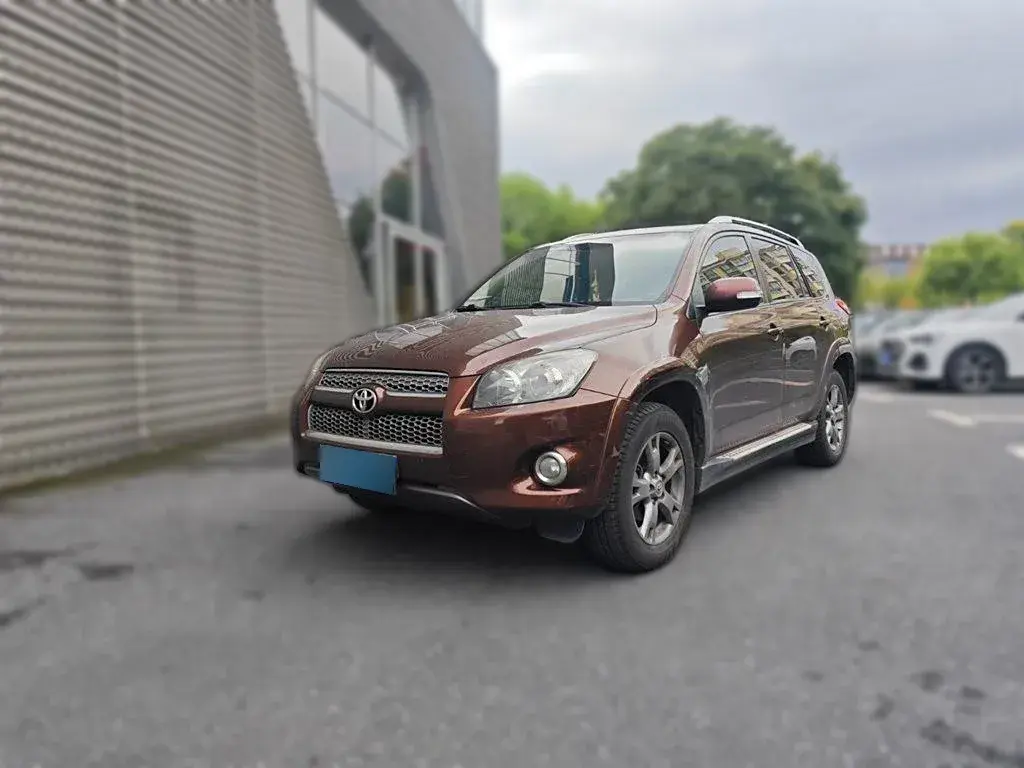 2013 Toyota RAV4 2.0L 150HP L4 4AT