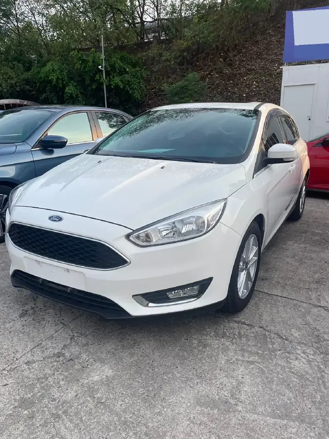2017 Ford Focus 1.5T 181HP L4 6AT