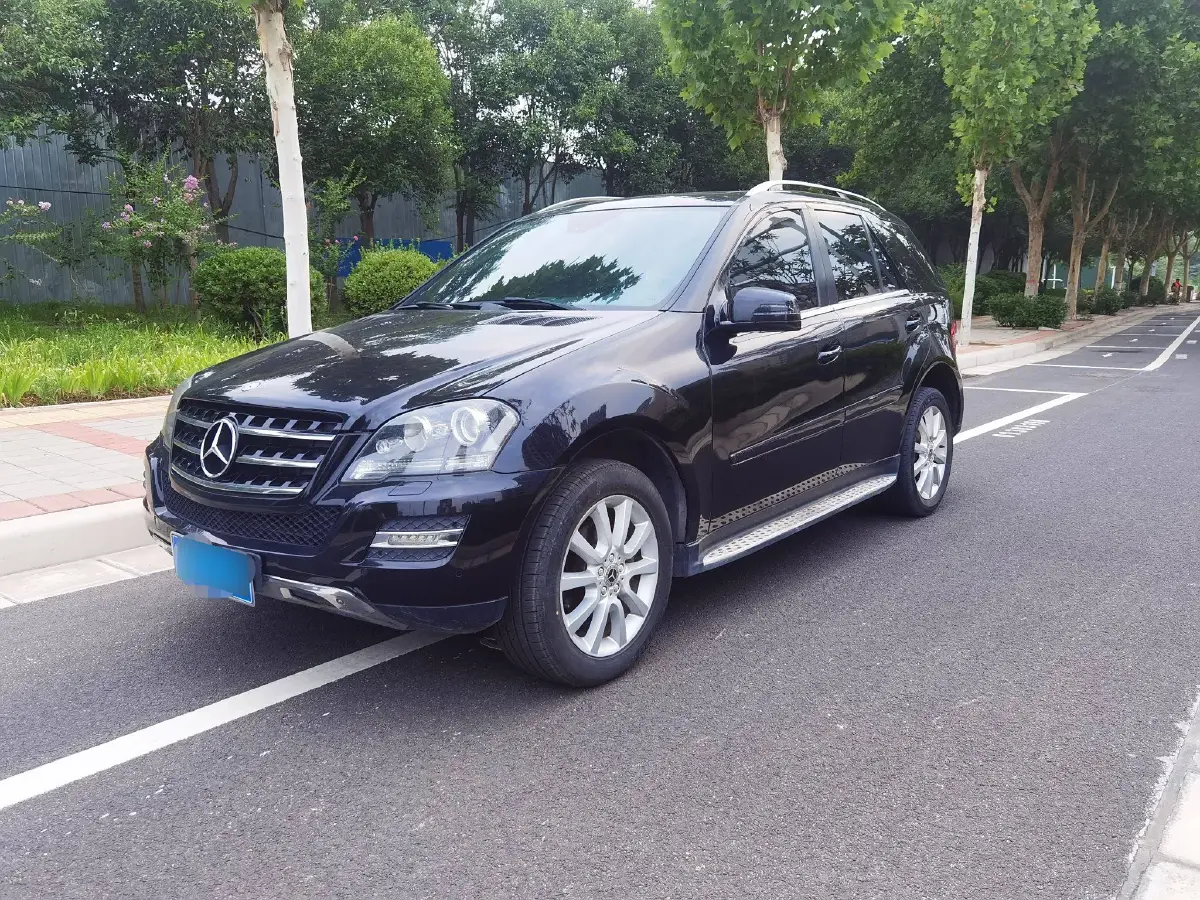 2010 Mercedes-Benz M Class 3.5L 272HP V6 7AT