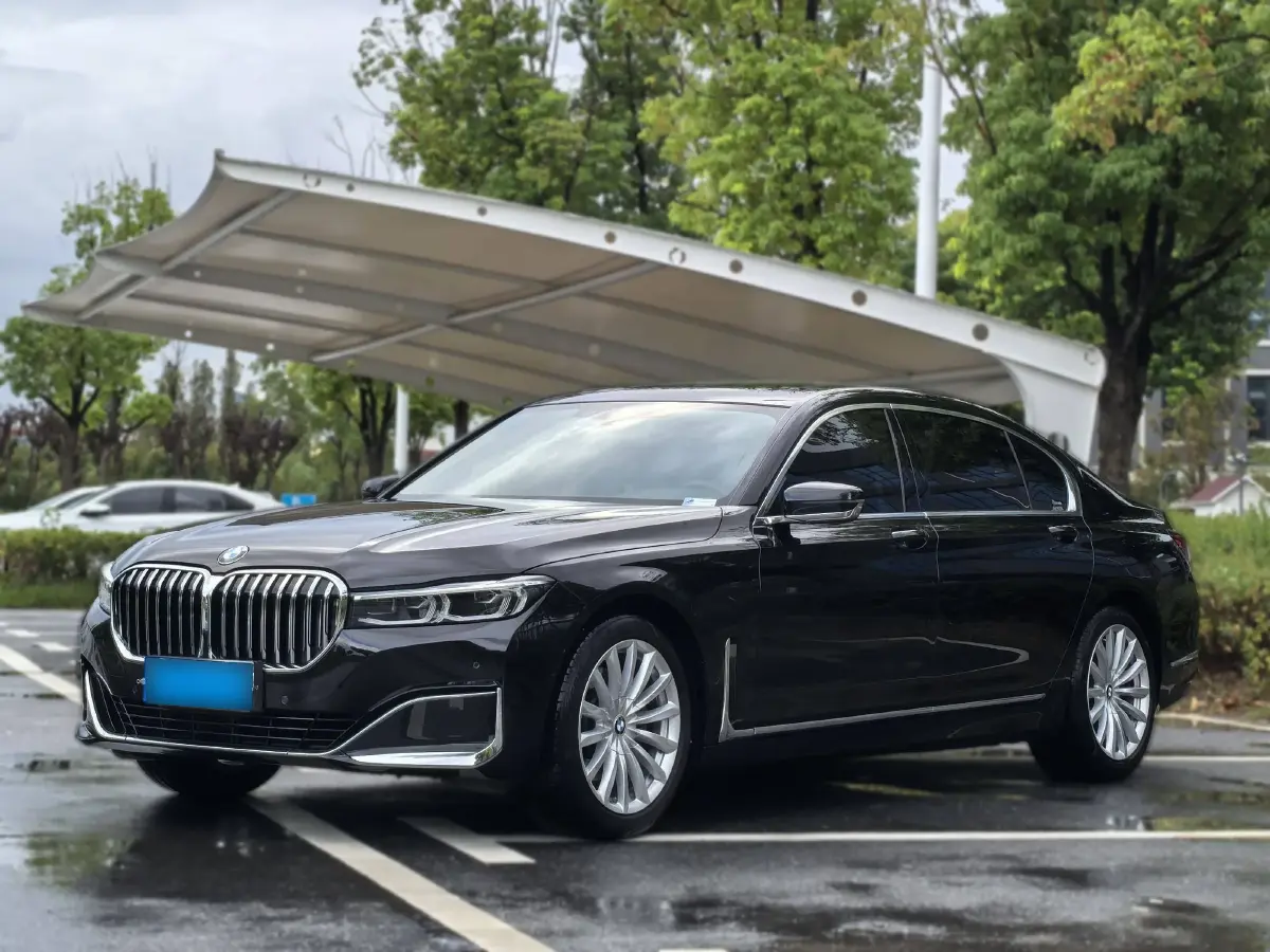 2021 BMW 7 Series 2.0T 265HP L4 8AT