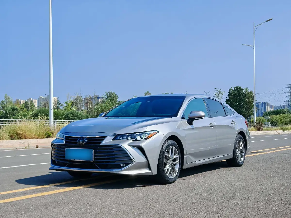 2019 Toyota Avalon 2.5L 209HP L4 8AT