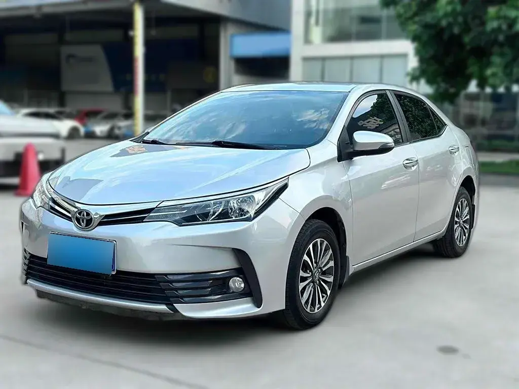 2018 Toyota Corolla 1.2T 116HP L4 CVT