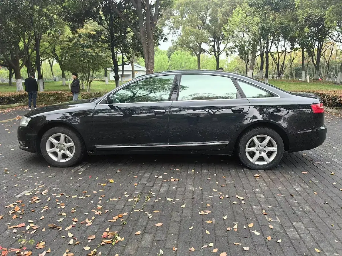 2011 Audi A6L 2.0T 170HP L4 CVT