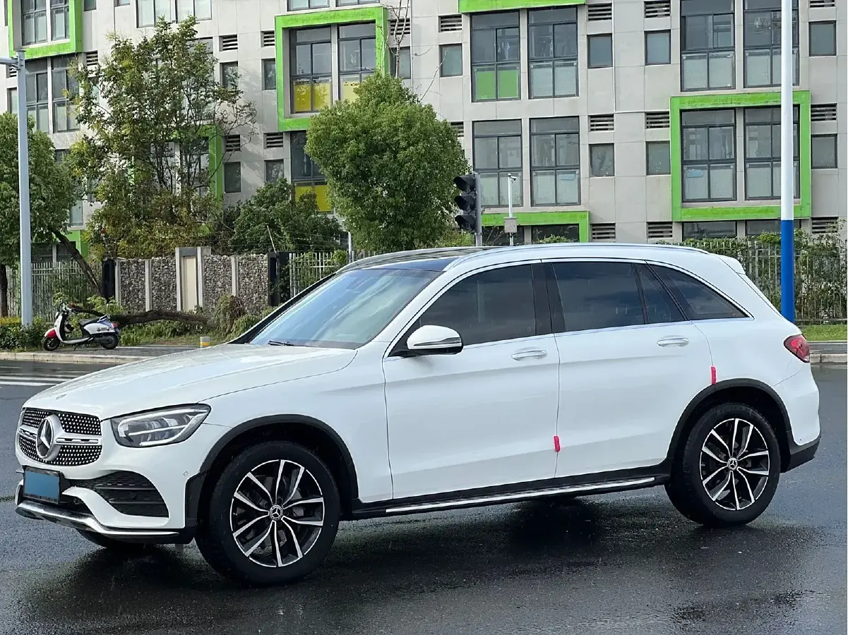 2021 Mercedes-Benz GLC Class 2.0T 197HP L4 9AT