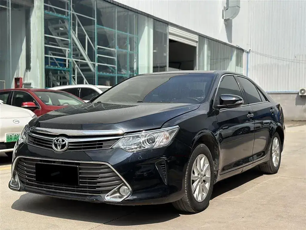 2015 Toyota Camry 2.0L 167HP L4 6AT