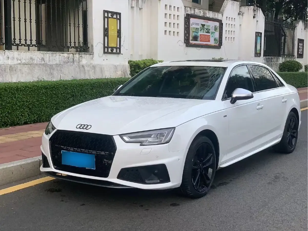 2019 Audi A4L 2.0T 190HP L4 7DCT