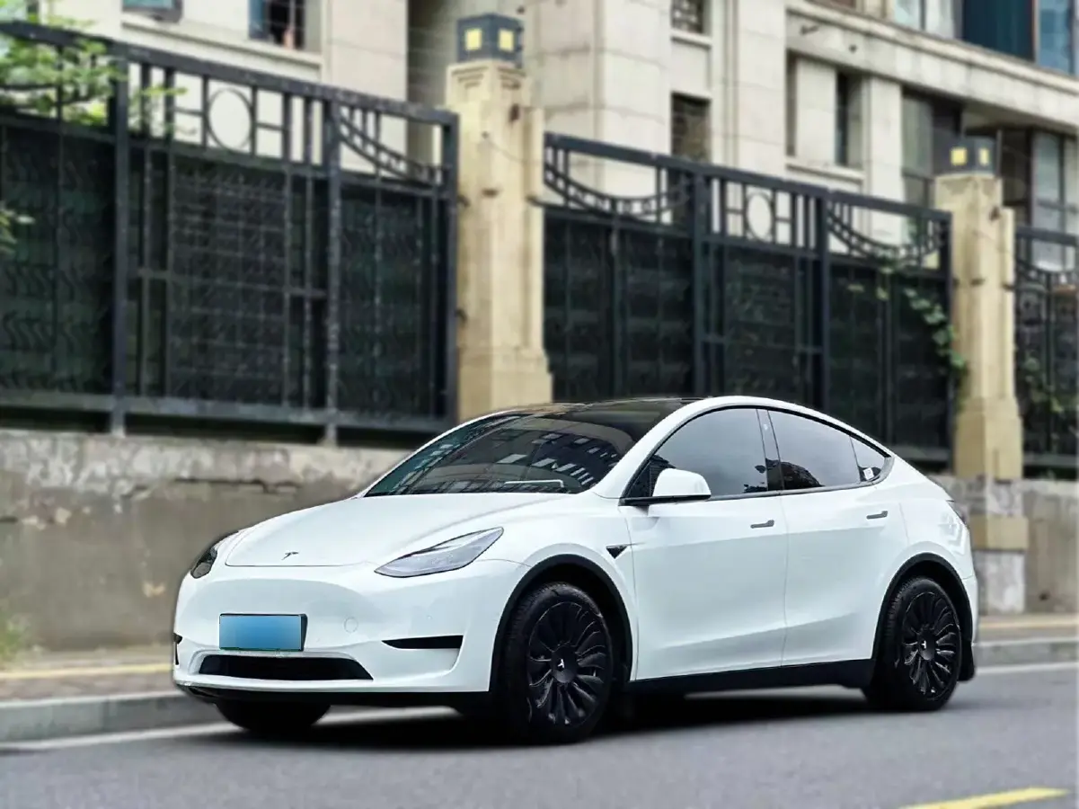 2022 Tesla Model Y BEV 60KWH