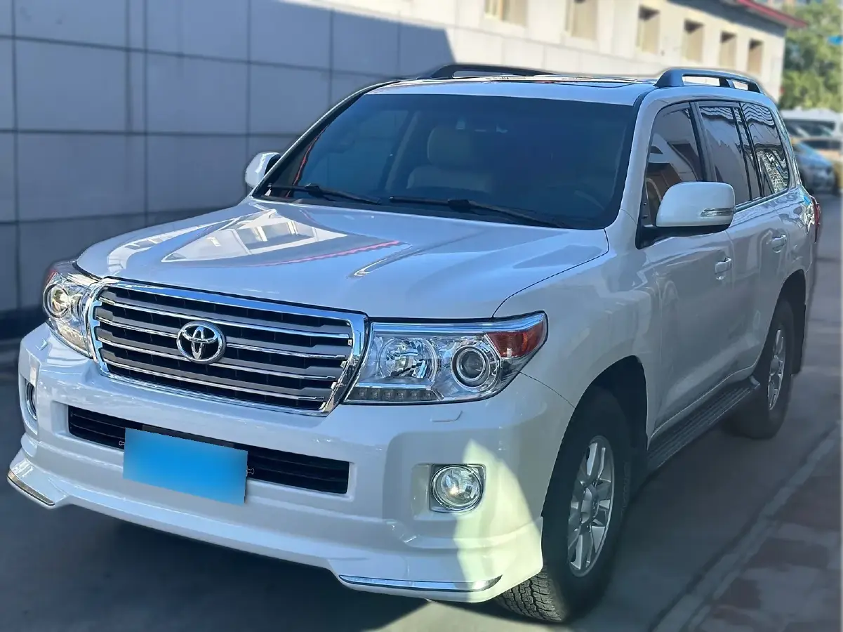 2012 Toyota Land Cruiser 4.0L 275HP V6 5AT