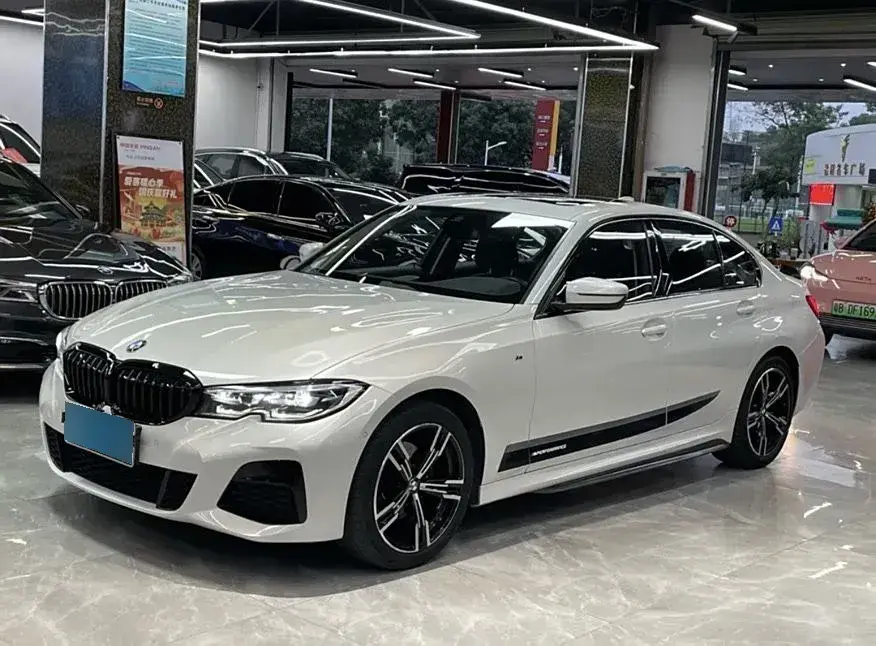 2021 BMW 3 Series 2.0T 184HP L4 8AT