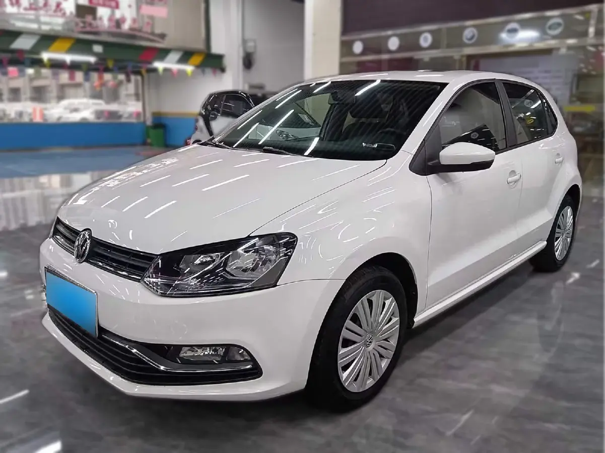 2016 Volkswagen Polo 1.4L 90HP L4 6AT