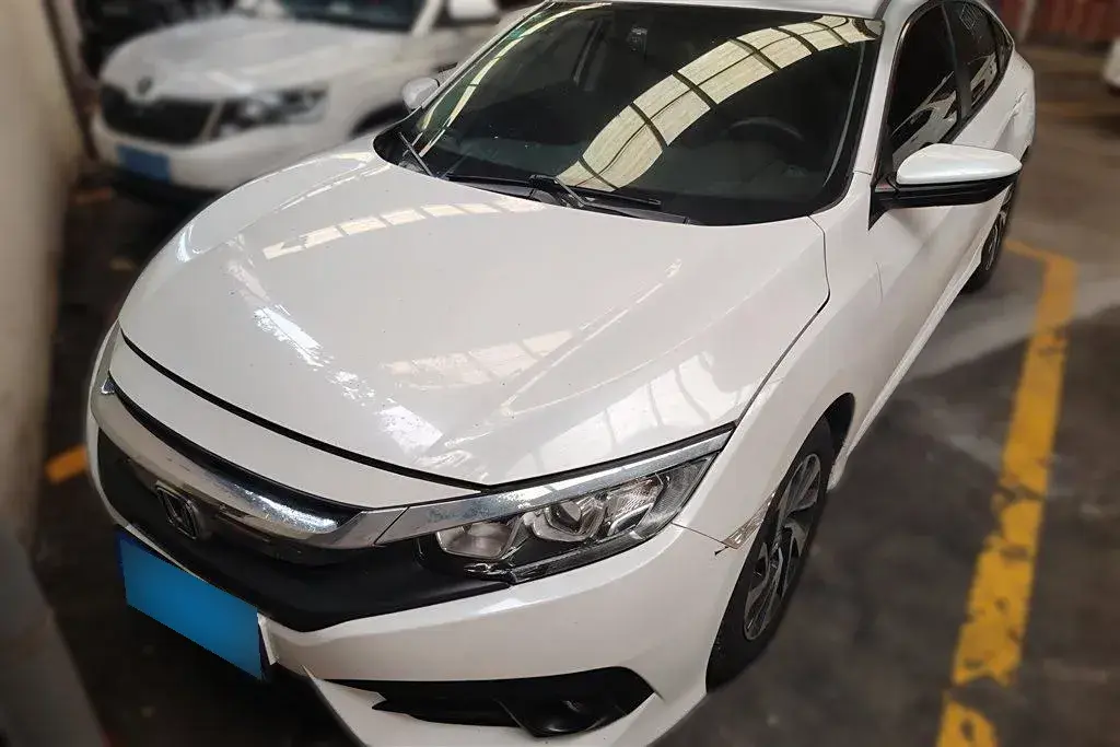2016 Honda Civic 1.5T 177HP L4 CVT