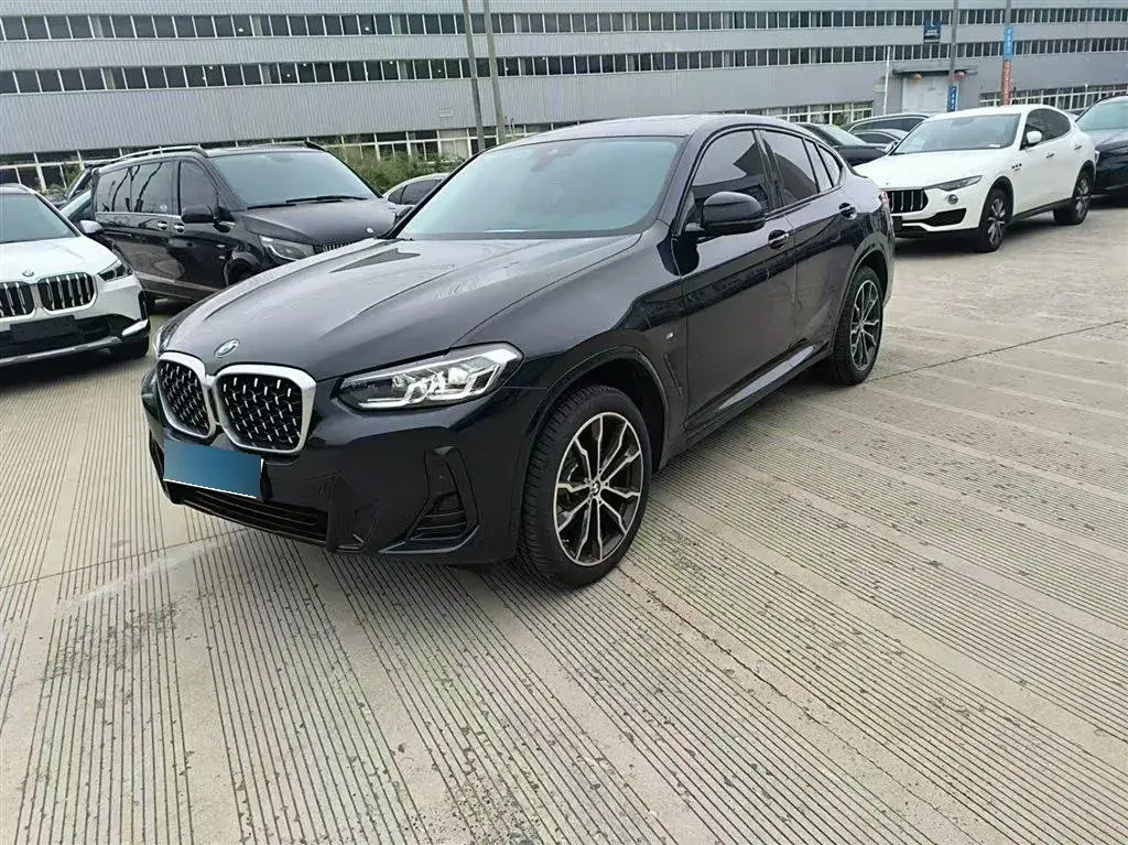 2022 BMW X4 2.0T 245HP L4 8AT
