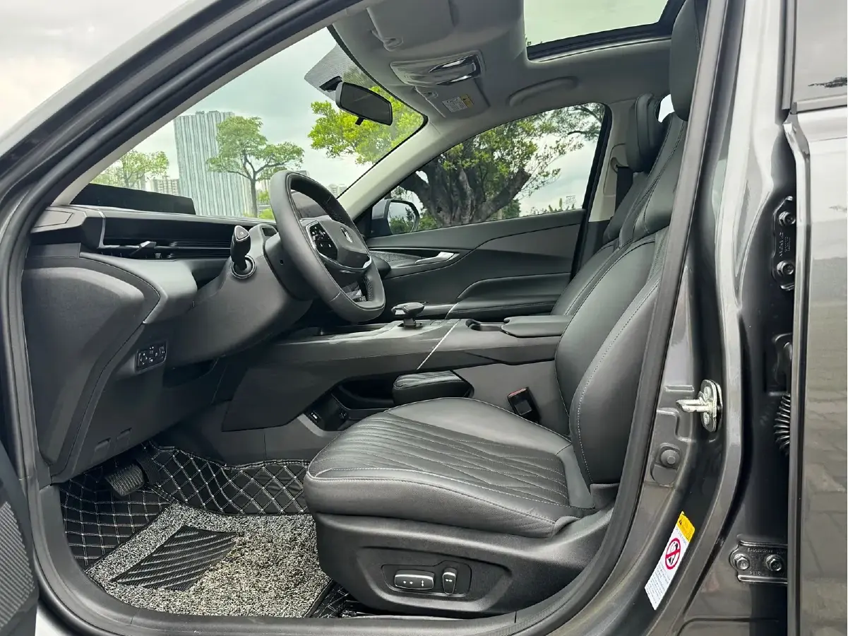 2023 ChangAn Lamore 1.5T 170HP L4 7DCT