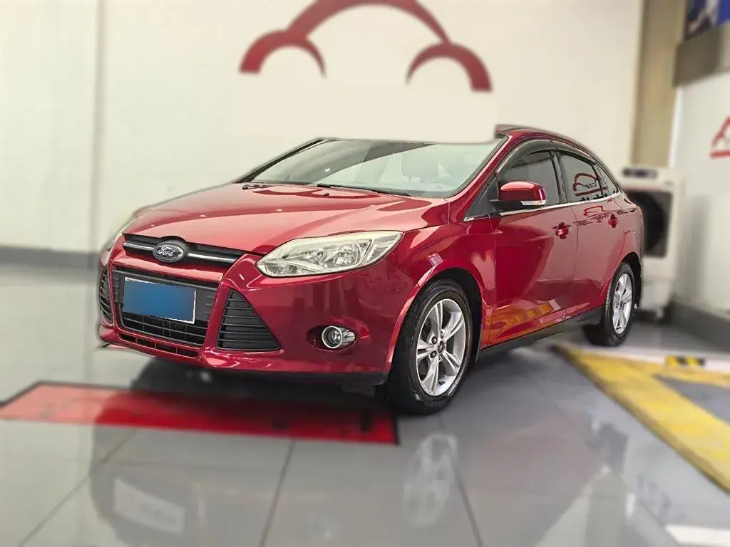 2012 Ford Focus 1.6L 125HP L4 6DCT