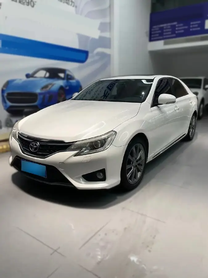 2013 Toyota Reiz 2.5L 193HP V6 6AT