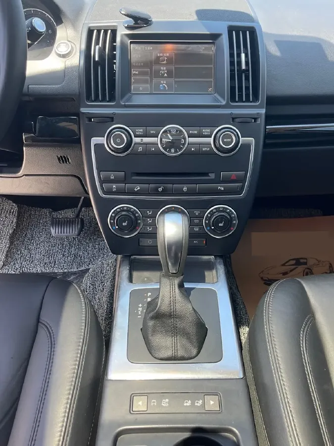 2015 Land Rover Freelander 2 2.0T 240HP L4 6AT,autocango,china used car exporter,china ev exporter,chinese used car exporter,chinese used ev exporter