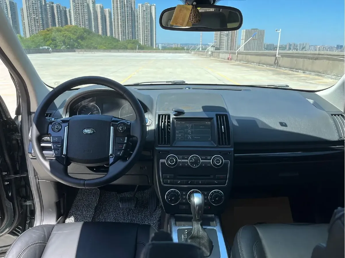 2015 Land Rover Freelander 2 2.0T 240HP L4 6AT,autocango,china used car exporter,china ev exporter,chinese used car exporter,chinese used ev exporter