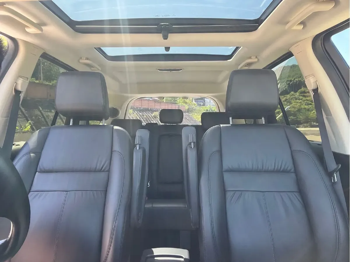 2015 Land Rover Freelander 2 2.0T 240HP L4 6AT,autocango,china used car exporter,china ev exporter,chinese used car exporter,chinese used ev exporter