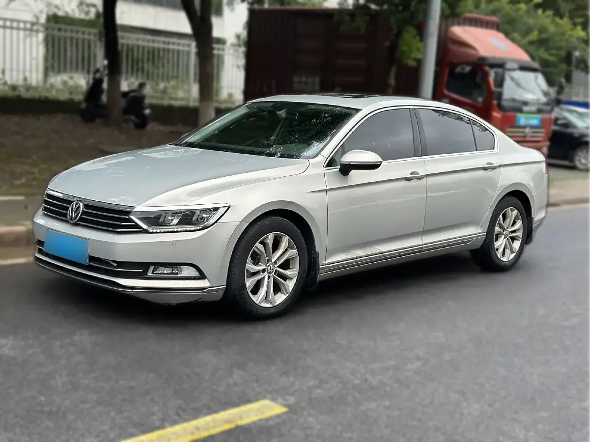 2019 Volkswagen Magotan 2.0T 186HP L4 7DCT
