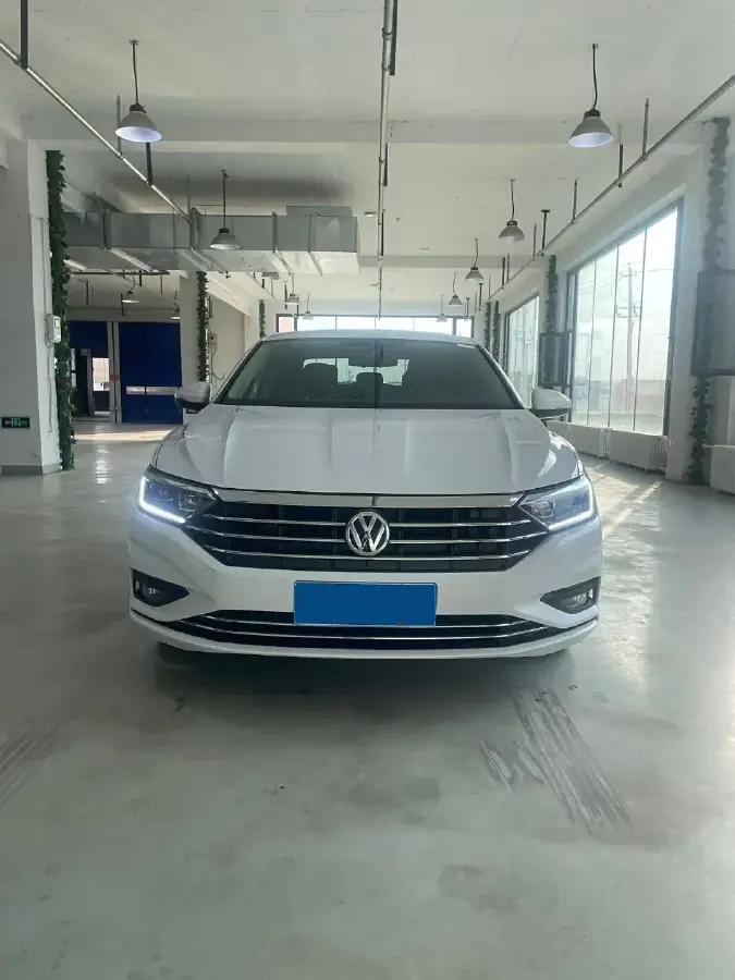 2021 Volkswagen Sagitar 1.4T 150HP L4 7DCT