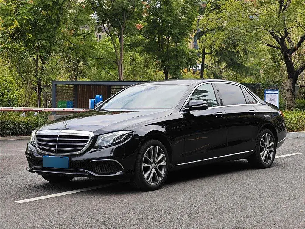 2016 Mercedes-Benz E Class 2.0T 245HP L4 9AT