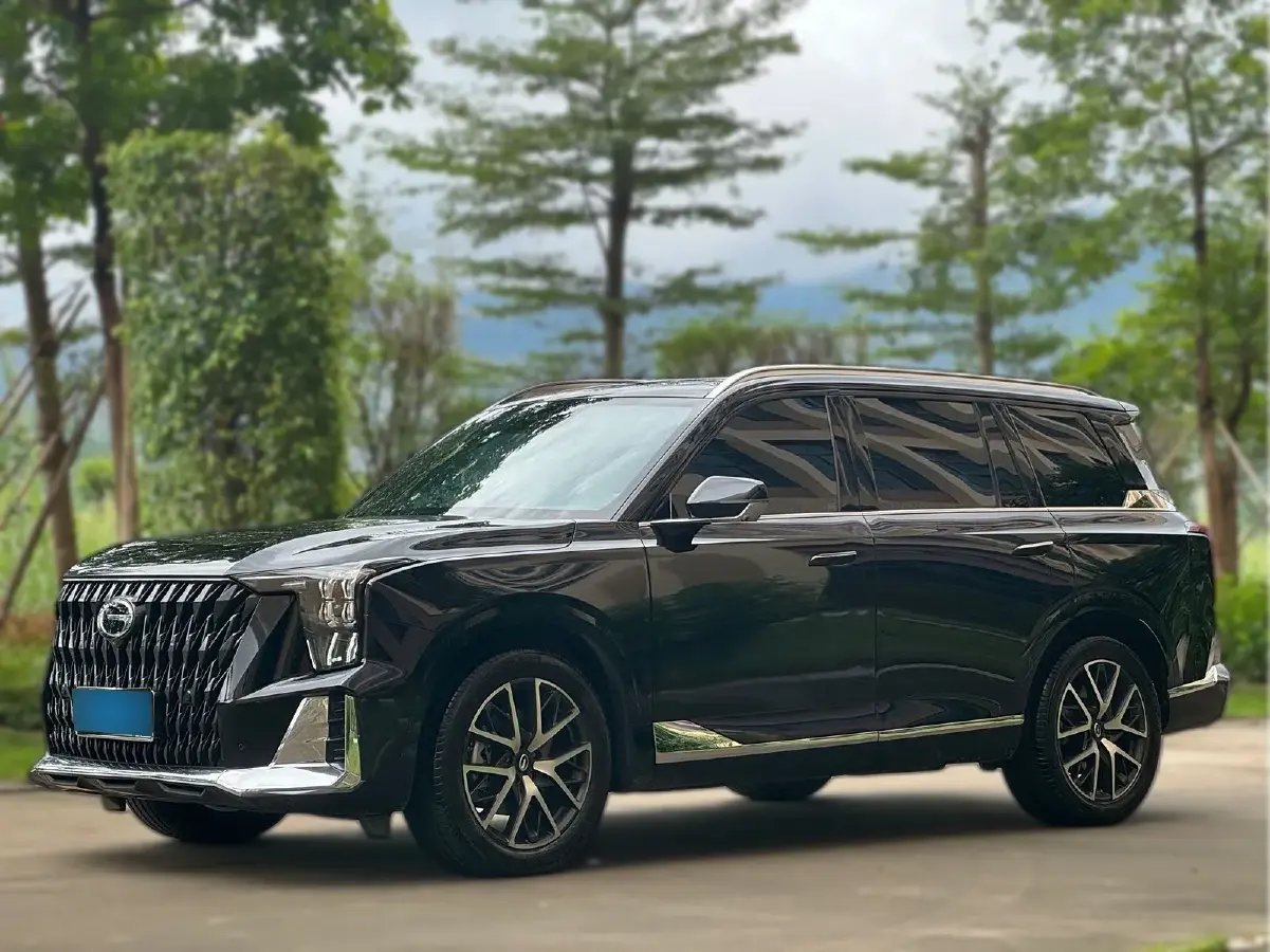 2022 GAC Trumpchi GS8 2.0T 190HP L4 E-CVT Hybrid