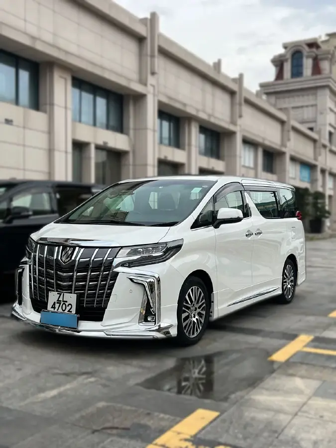 2018 Toyota Alphard 3.5L 275HP V6 6AT
