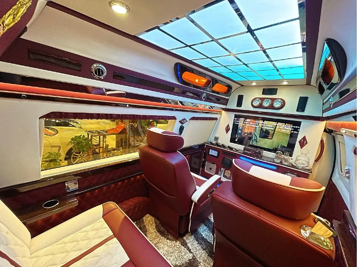 2011 Ford E350 5.4L 258HP V8 5AT,autocango,china used car exporter,china ev exporter,chinese used car exporter,chinese used ev exporter